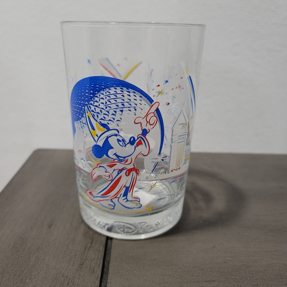 Walt Disney Disney World 25th Anniversary Glass w/Mickey Mouse